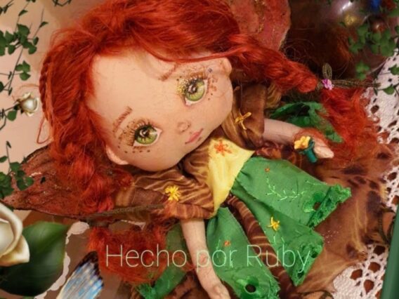 Muñeca de Tela  técnica de pintura de carita - Imagen 5